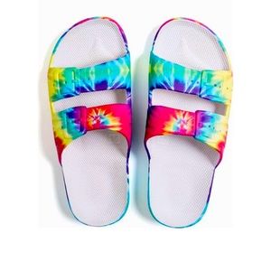 Freedom Moses tie-dye sandals